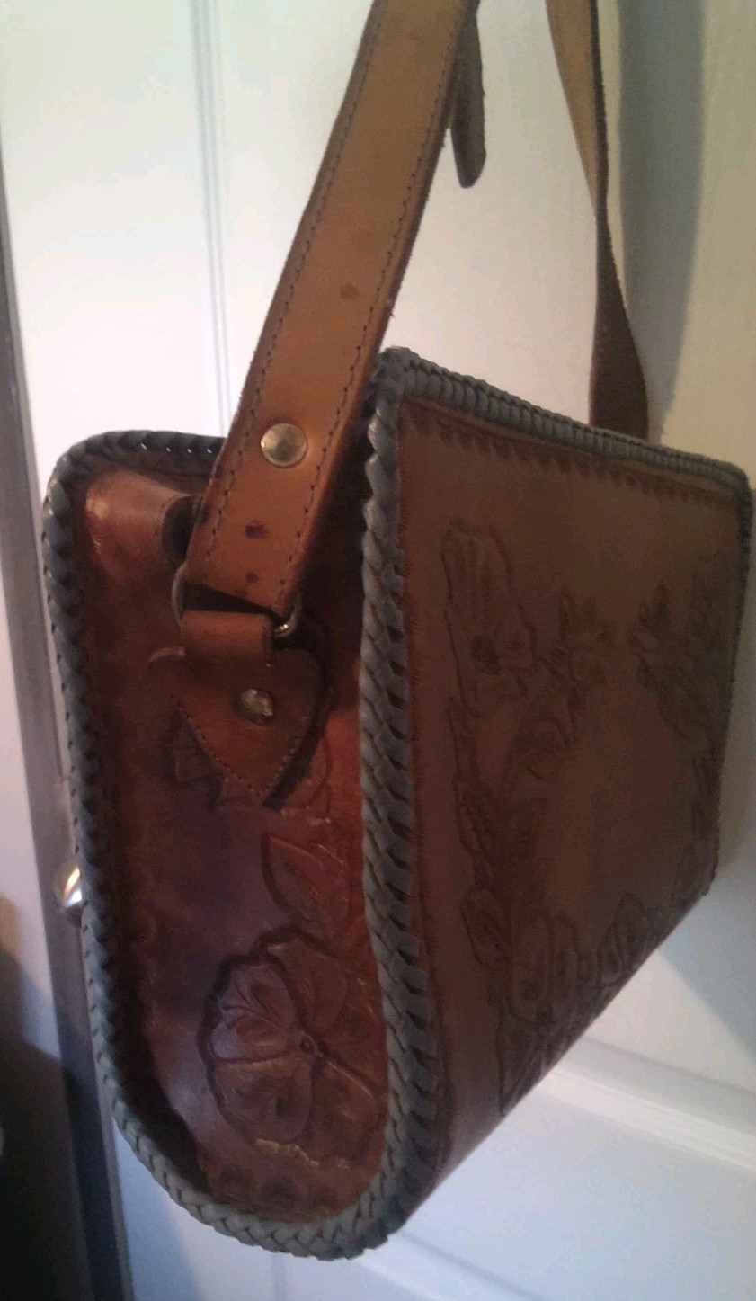 Solid Leather Medium Sized Purse With Double Side… - image 5