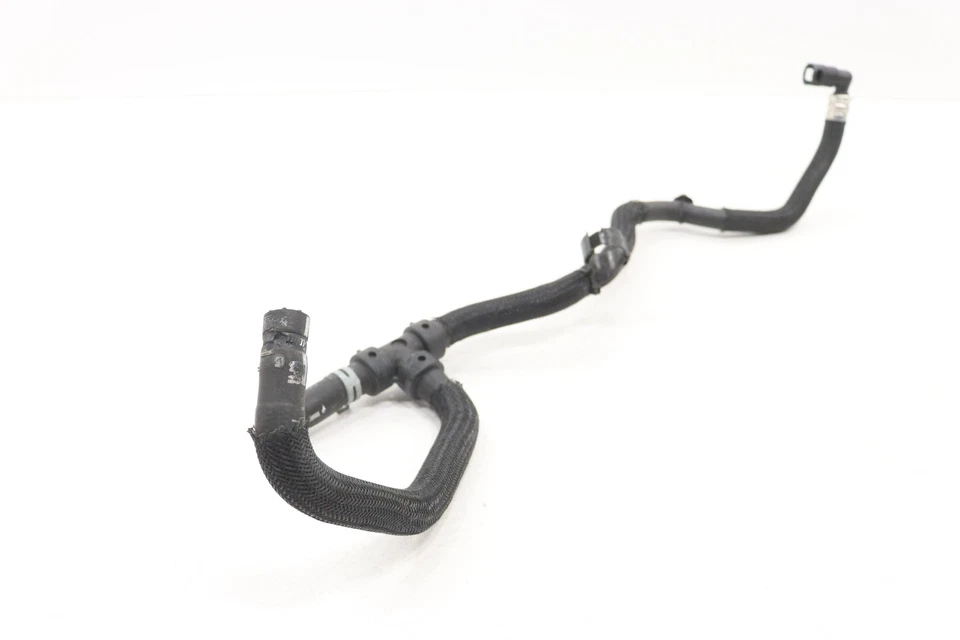 Ford Explorer 2020 manguera Foto 2 de 4