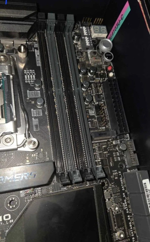 Asus ROG Rampage V Edition 10 motherboard with intel core i7-6950x cpu - Image 4 of 4