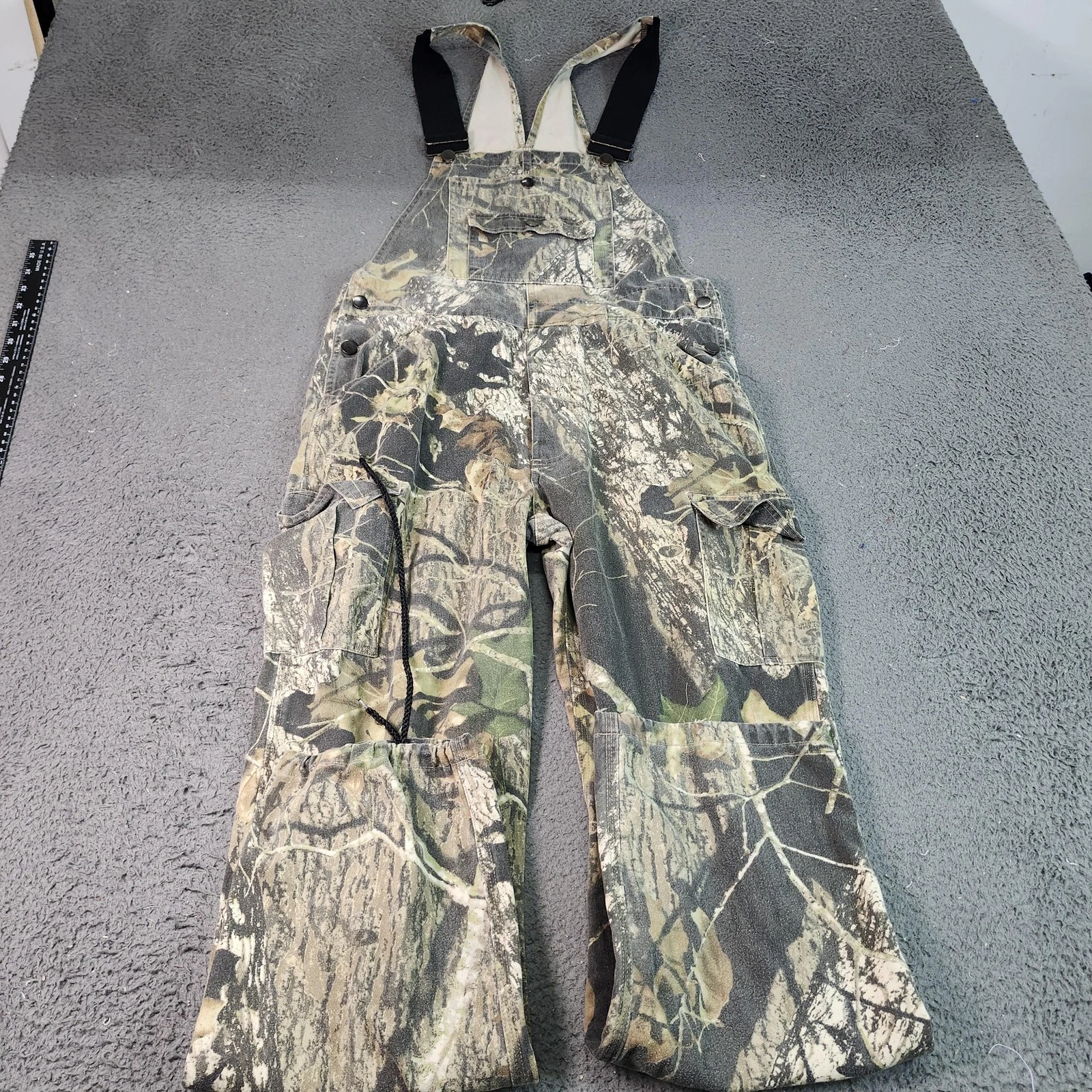 Mossy Oak FieldStaff Bib Overalls Mens 32 Brown Camo Hunting Cargo Pants Outdoor
Opens in a new wind
