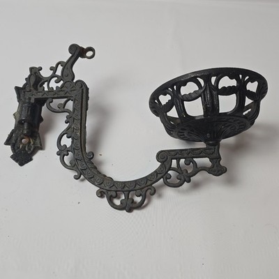LAMP BRACKET VINTAGE ANTIQUE CAST IRON