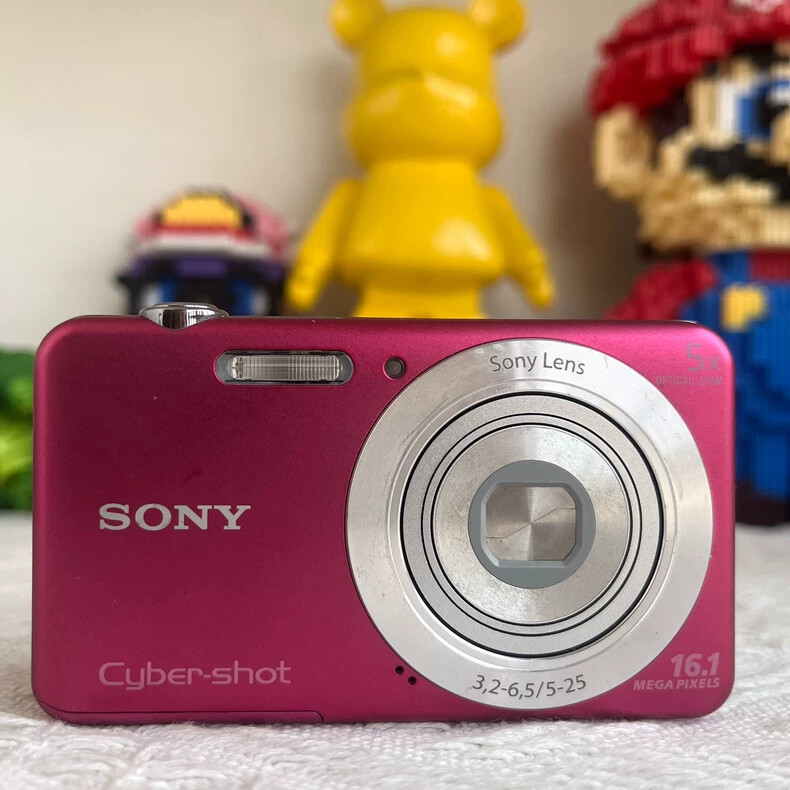 SONY Cyber-shot DSC-W710 16MP 5x Zoom Compact Digital Camera in Pink