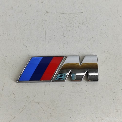 BMW 4 Coupe F32 Emblem rechts am Kotflügel 8058882 3.0 Diesel 230kw 2016