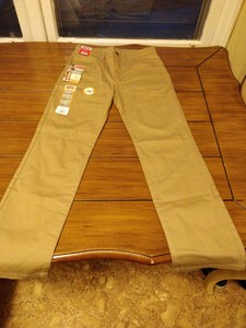 wrangler slim straight 4 way flex