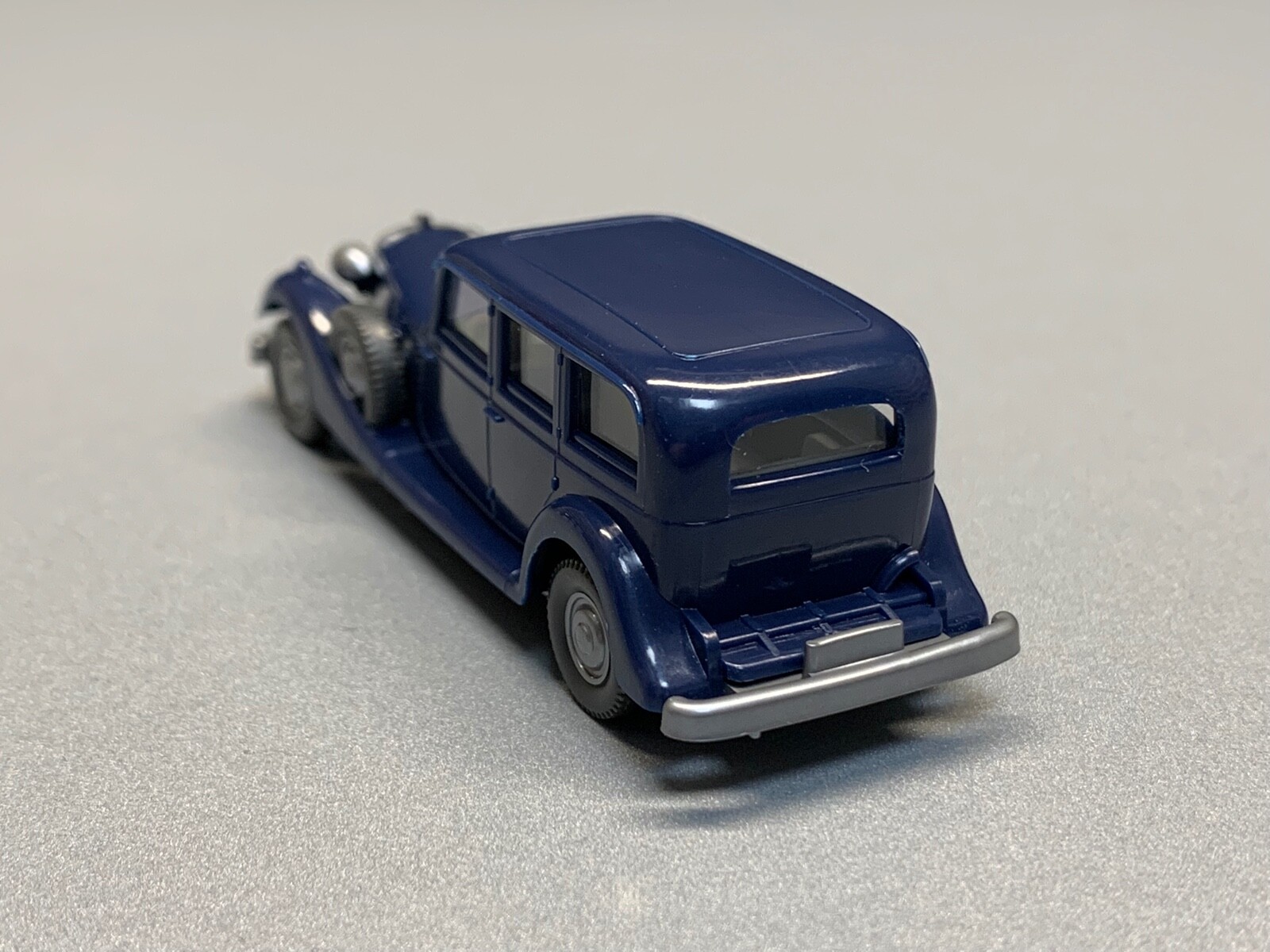 Picture 4 of 12