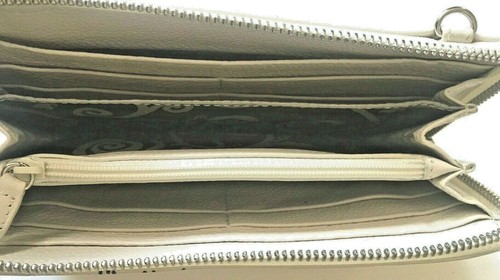 Neu mit Etikett Brighton OCTAVIA PERFORIERTE GELDBÖRSE aus weißem Leder Umhängetasche unverbindliche Preisempfehlung des Herstellers 150 $ - Bild 3 von 3
