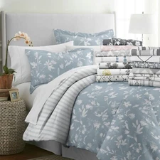 Reversible Pattern 3PC Duvet Cover Soft Easy Care with Shams by Kaycie Gray