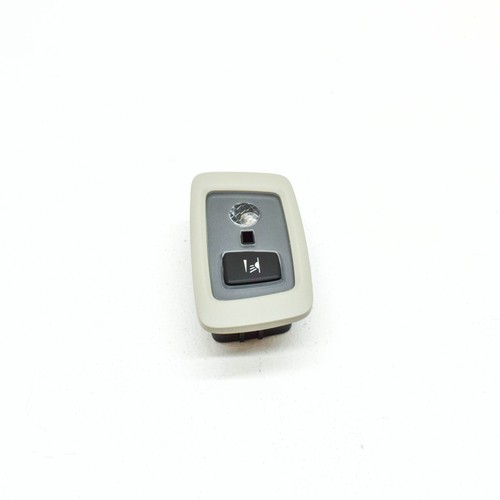 VOLVO V60 MK2 Rear Right Reading Interior Lighting 32289772 NEW GENUINE - Picture 4 of 9