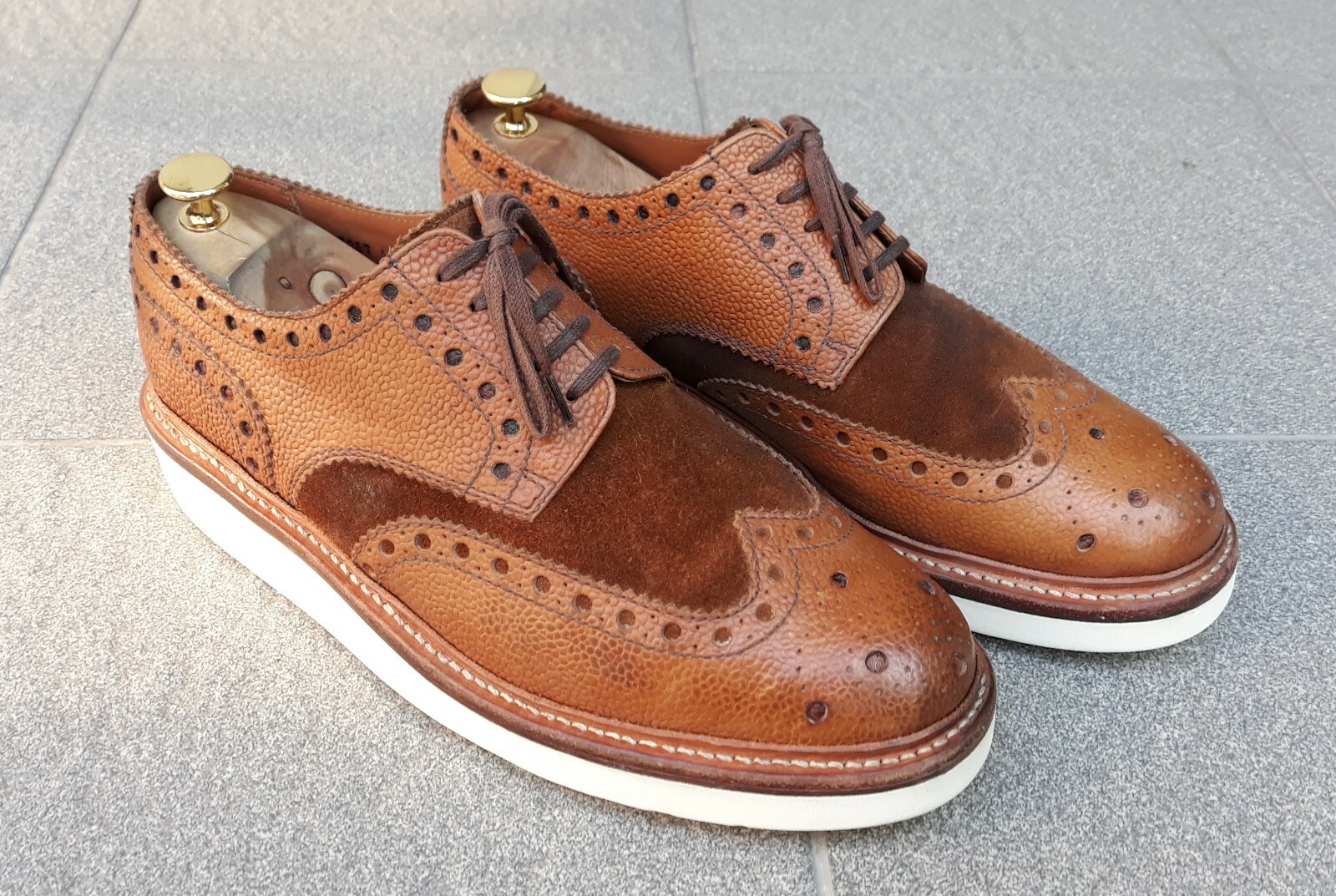 Grenson ARCHIE - two color brogue shoes 