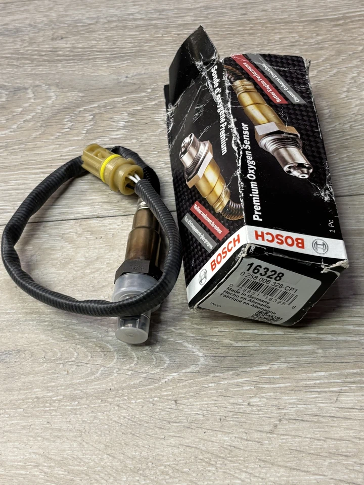 Sensor de oxígeno Bosch 16328 para BMW Mercedes-Benz 323i 525i 525xi 528i 2001-2018 Foto 3 de 3
