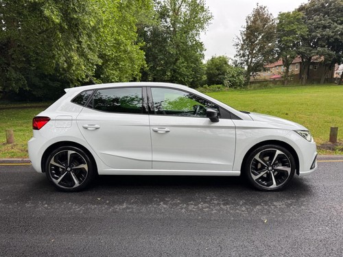 2023 SEAT Ibiza 1.0 TSI FR Sport DSG Euro 6 (s/s) 5dr HATCHBACK Petrol Automatic - Picture 6 of 20