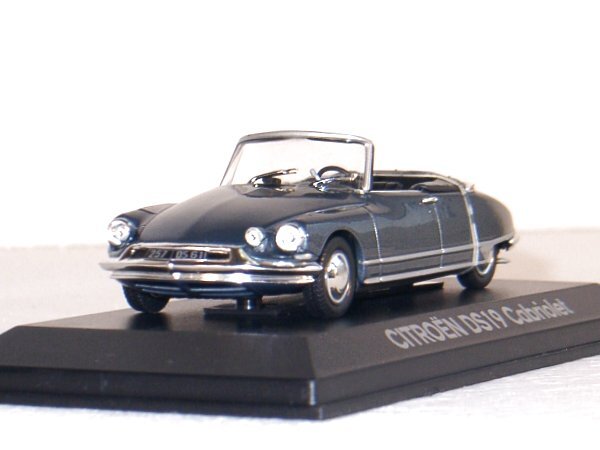 NOREV 1/18 CITROEN DS 19 Cabriolet 1961 . Ref:181594 . Série limitée