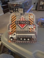 NEW GREENLIGHT 2017 SD Trucks International WorkStar Tanker 1:64 Diecast #45010
