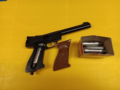 Vintage Crosman Powermatic 1600 BB Co2 .177 Air Gun for sale