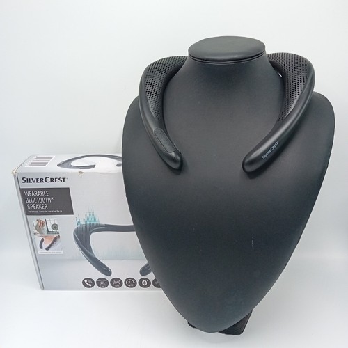 Haut-parleur Bluetooth portable écusson argenté haut-parleur de cou SNL 15 A 1 FLT17-DM