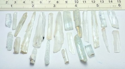 130 CRT / Beautiful Natural Rough aquamarine Crystal Hand Select Parcel ,