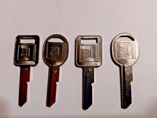 4 NEW GM NOS "C" IGNITION "D" DOORS/TRUNK Key Blanks Uncut 1154604/605
