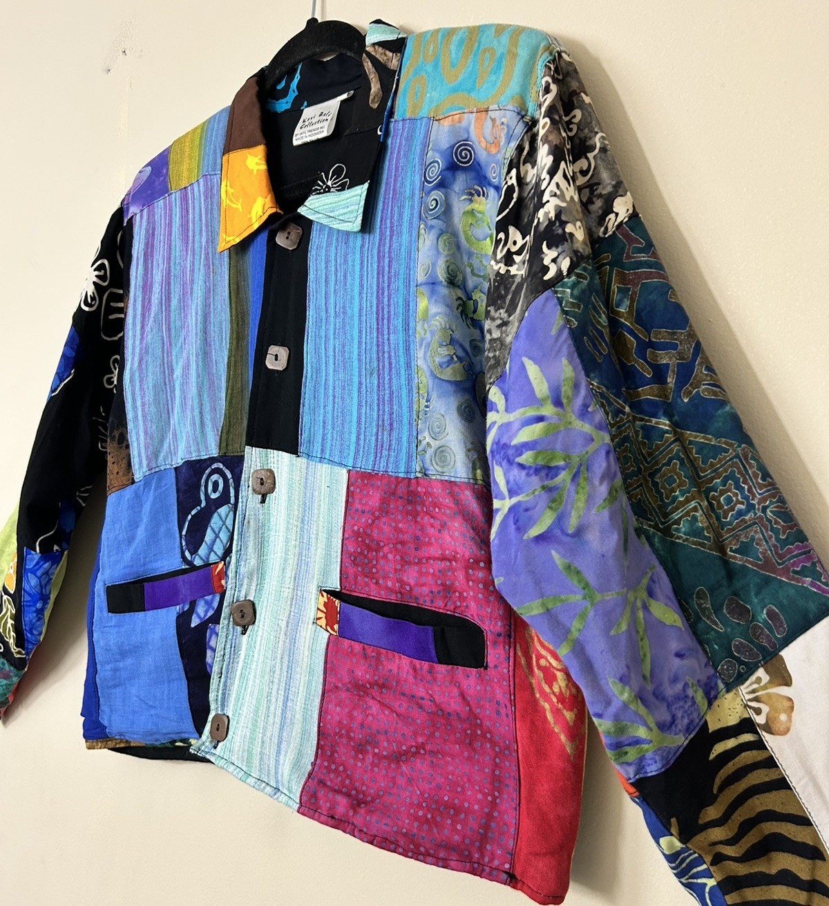 KOSI BALI COLLECTION Patchwork Batik Cropped Jack… - image 2