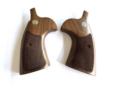 S&W Smith Wesson K Square Frame Wood Grips Checkered Silver Medallions Altamont