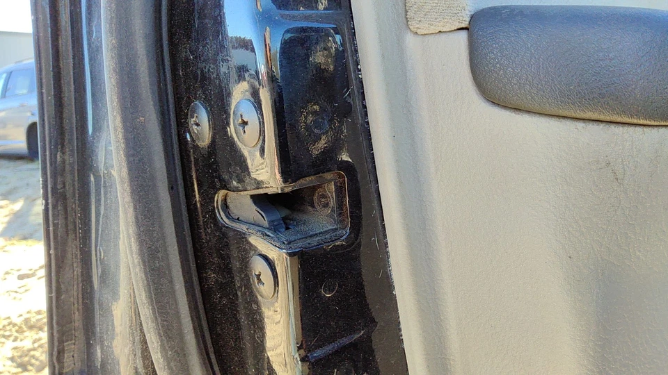 Pestillo de puerta delantera izquierda para conductor Kia Spectra 2004-2009 con varillas/cables OEM 4 puertas Foto 2 de 2