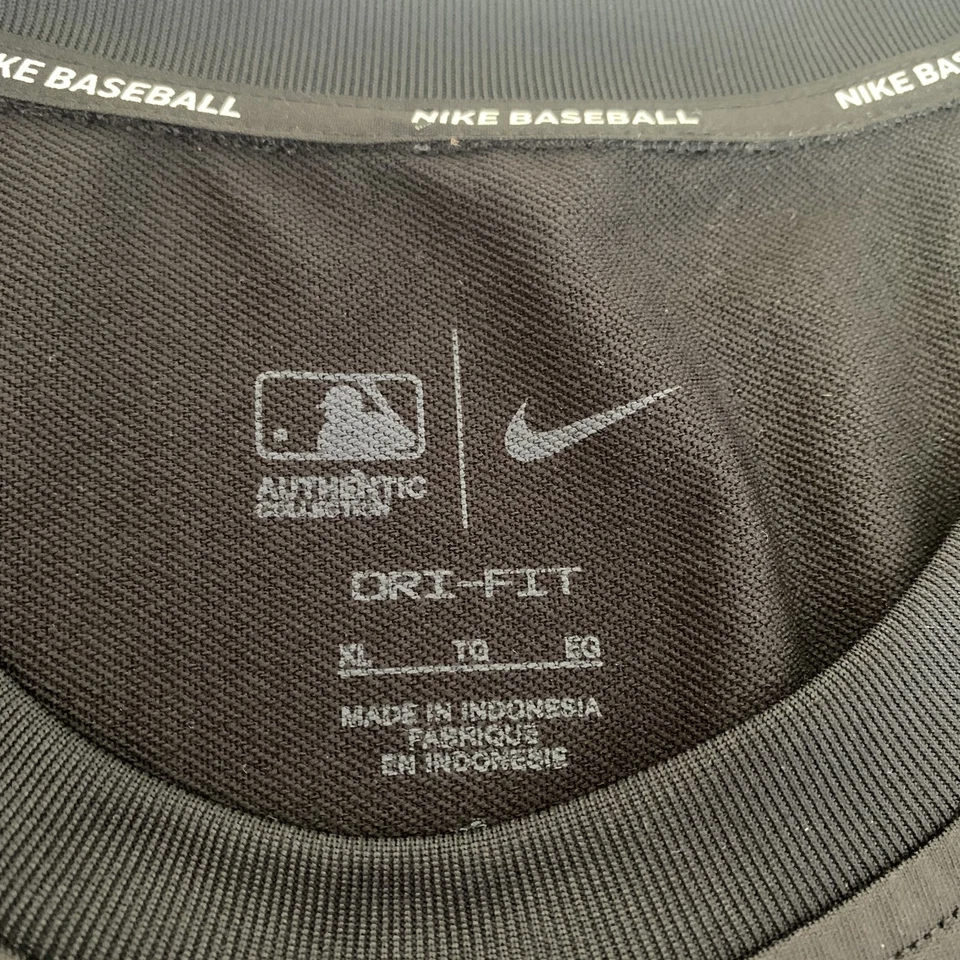 Chicago White Sox Men's XL Nike Baseball Dri Fit Black Short Sleeve Shirt Tee - Image 4 of 4