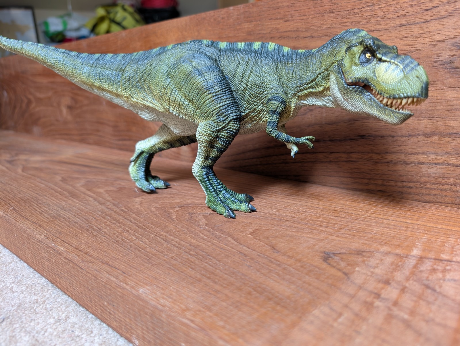 REBOR Killer Queen Tyrannosaurus Rex 1/35 Scale Figure Jungle