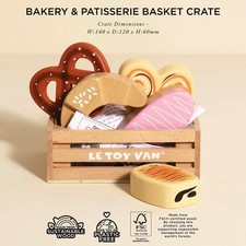 Le Toy Van Bakery Patisserie Wooden Market Crate TV187 7 Piece pretend Play Set