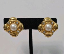 Pendientes Cabachon Vintage Givenchy Cuadrados Tono Dorado Imitación Perla