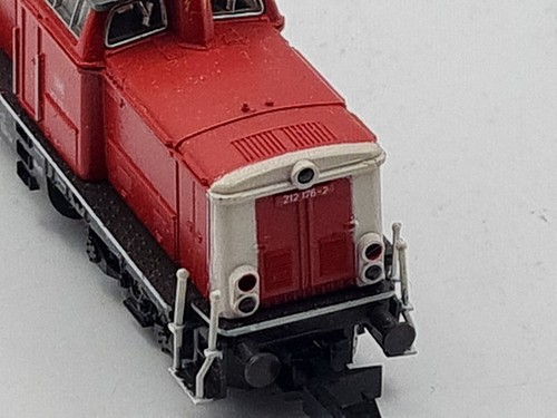 Arnold Rapido scala N 1:160 locomotiva diesel V212 176-2 delle DB usata - Foto 4 di 8