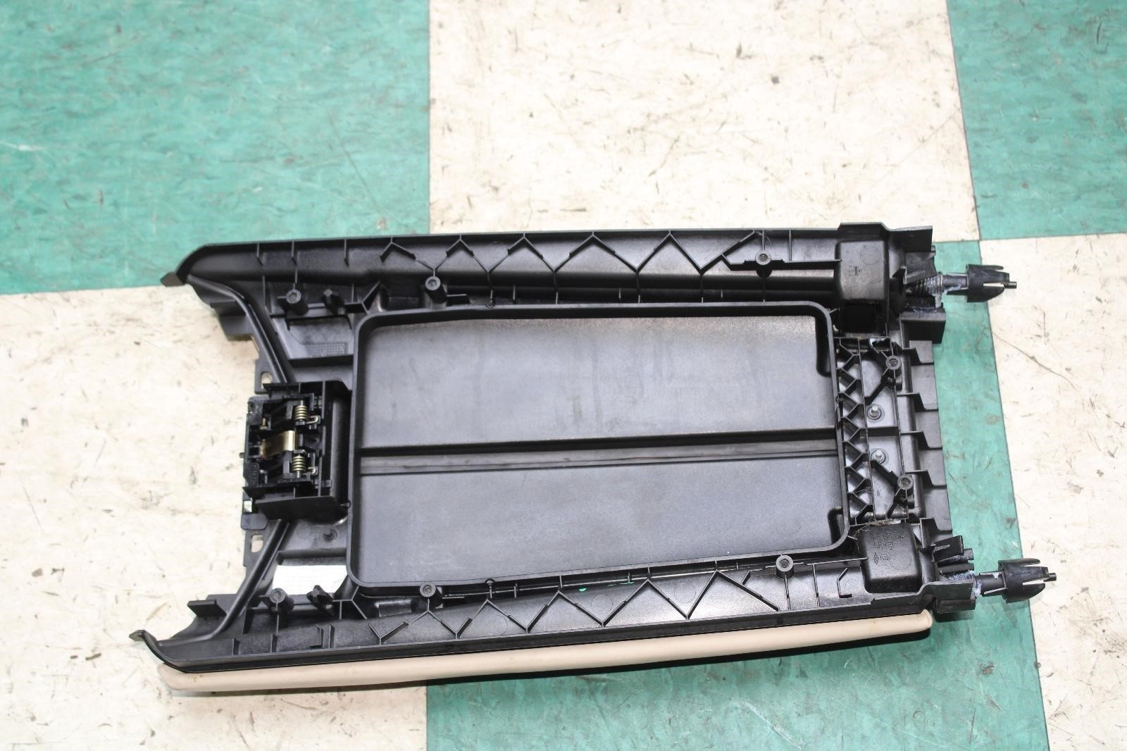 Maserati Ghibli 2014-2022 Center console Cream