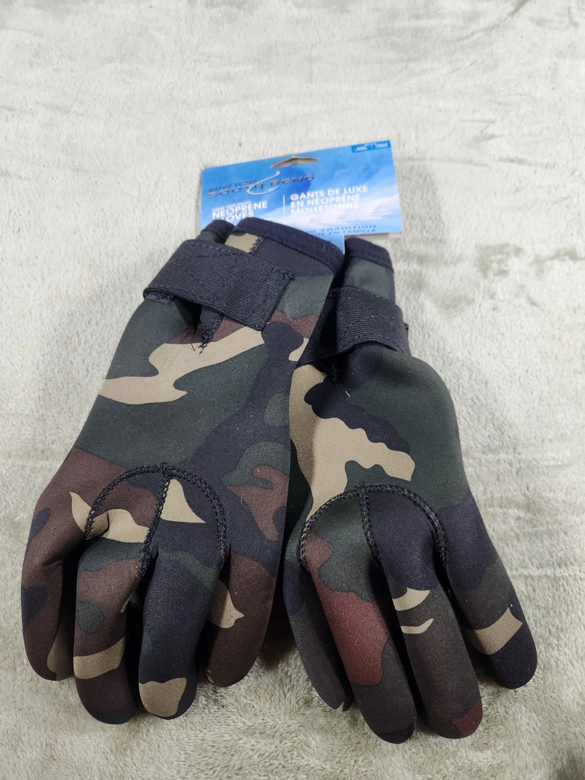 Big Ice South Bend Fleece Lined Camo Patterned Deluxe Neoprene Gloves Large