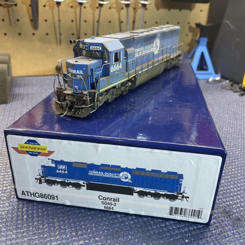 Locomotora Athearn Genesis Tsunami 2 Conrail SD45-2 #6664 HO sonido DCC  | Condition: Used