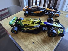 2 Limited Production Formula One Bodies: with garage GL-M60-003 mini-z