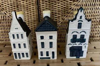 #31 #28 #20 KLM Lively Village Delft Houses
