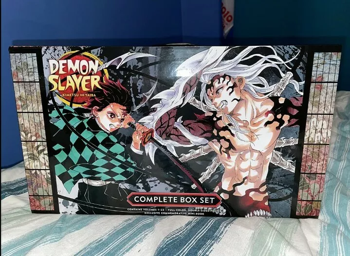  Demon Slayer Complete Box Set: Includes volumes 1-23 with  premium: 9781974725953: Gotouge, Koyoharu: Books