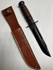 USMC KNIFE WITH LEATHER SCABBARD.