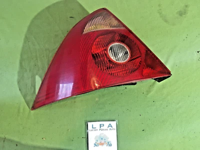 Feu arriere gauche FORD MONDEO 2 - Photo 1/4