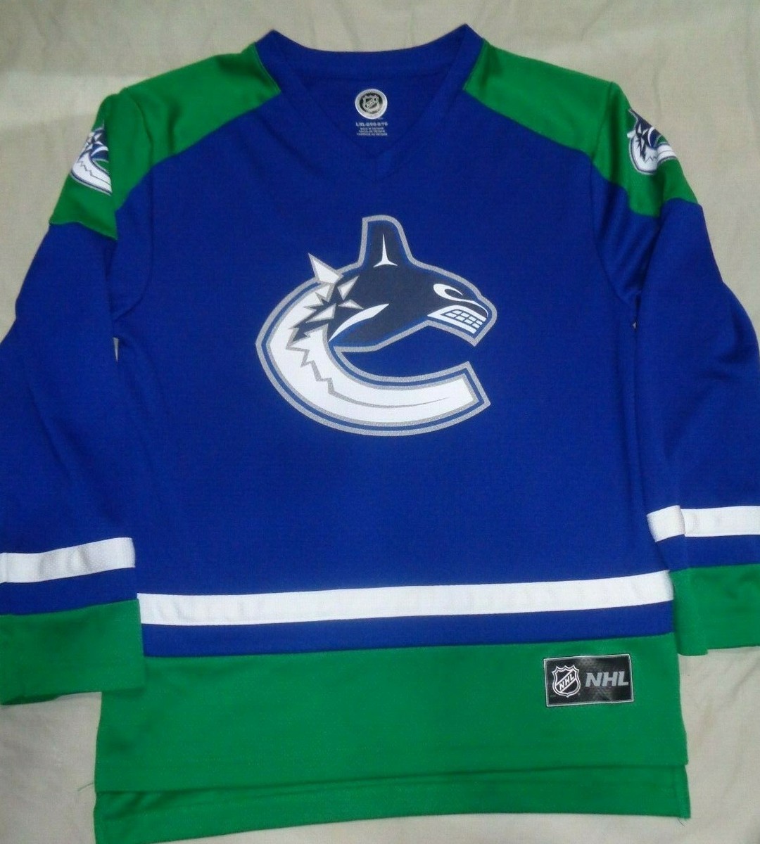 Elias Pettersson Vancouver Canucks NHL Officially Licensed Youth L/XL Jersey