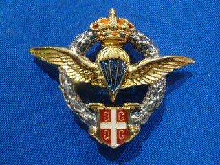 SERBIAN ARMY CURRENT PARA OFFICER BREAST BADGE