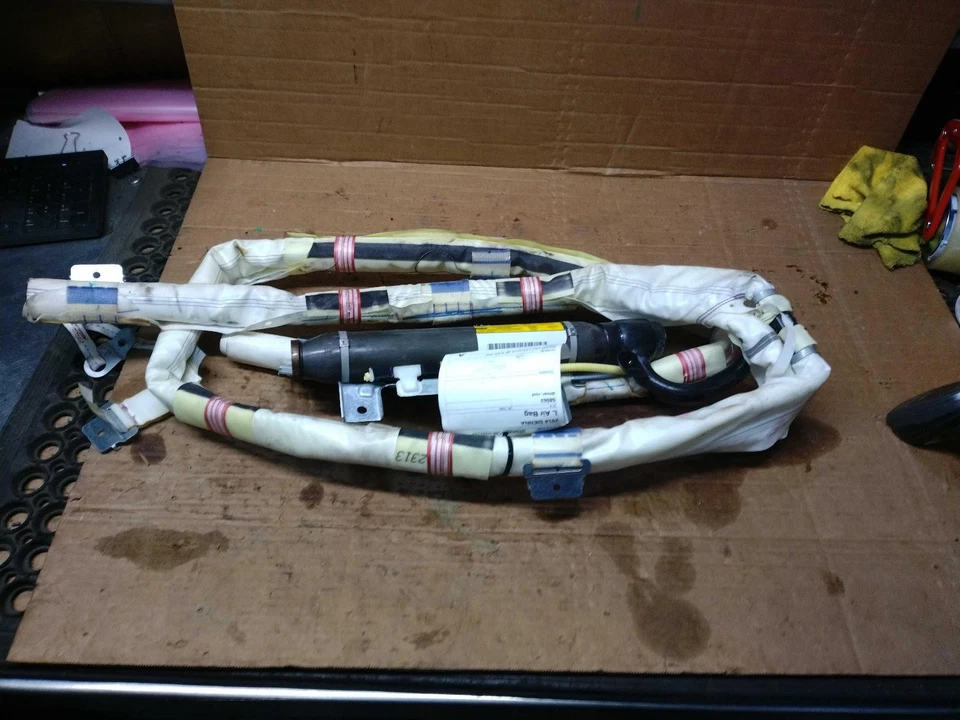 Used Left Curtain Air Bag fits: 2014 Toyota Sienna driver roof Left Grade A Foto 2 de 3