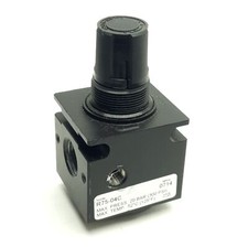 Parker R75-04C Watts Pneumatic Regulator 1/2" NPT, 125 Psi Range, 60 SCFM