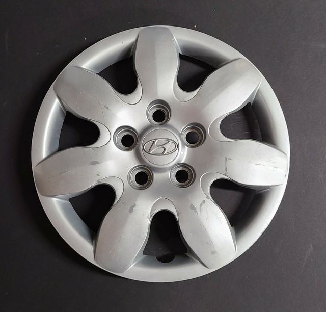 One Wheel Cover Hubcap 20072010 Hyundai Elantra OEM 15" Silver 55560