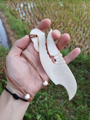 Tiki Maori Pendant Huge Manaia Fish Hook Bone Abalone New Zealand - Picture 5 of 9