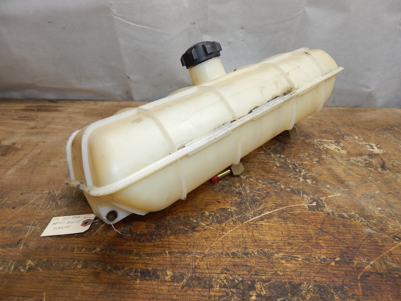 John Deere 757 ZTrak Hydraulic Reservoir TCA12788 eBay