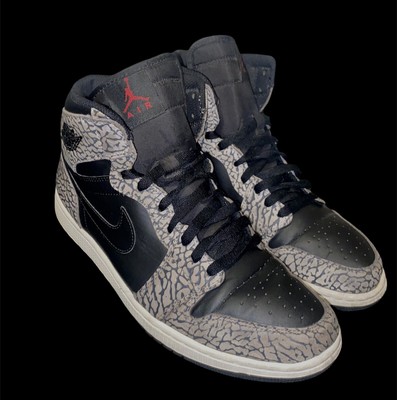 Nike Air Jordan 1 Retro High Top Black