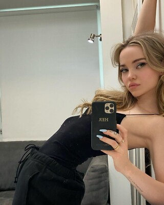 DOVE CAMERON 8x10 PHOTO * | eBay