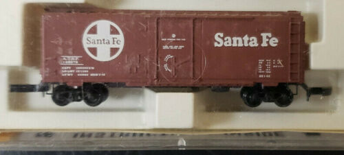 mtl 14301, 14906, 14408. Kadee label Z Scale Freight Cars with Marklin couplers. - Picture 2 of 3