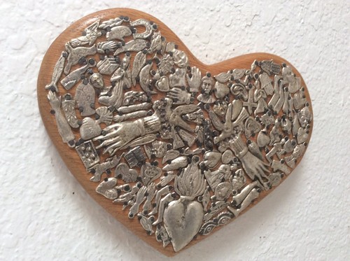 9” X 6 1/2” Wooden Milagro Heart Hand Made USA (oak Wood) - Picture 5 of 11