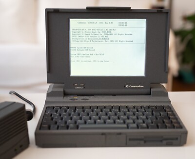 COMMODORE C386SX-LT NOTEBOOK PC/DOS-compatible + Charger + Bag + Manuals WORKING