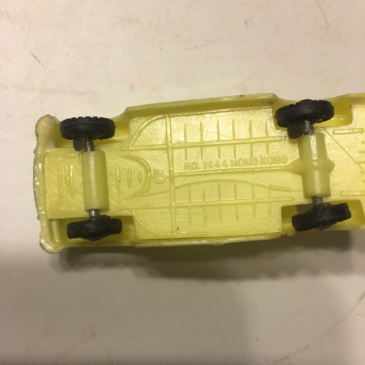 洋書　TOY CARS of Japan and Hong kong Toy Cars of Japan & Hong Kong (A Schiffer Book for